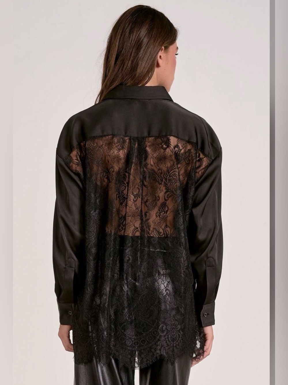 BUTTON DOWN WITH LACE BACK